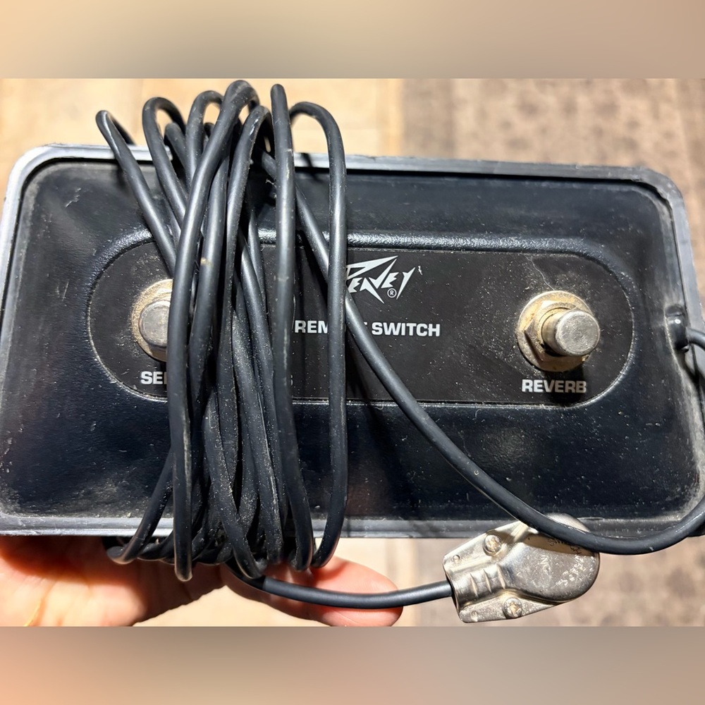 Peavey Guitar Amp 2-Button Remote Footswitch Reverb Select Effects